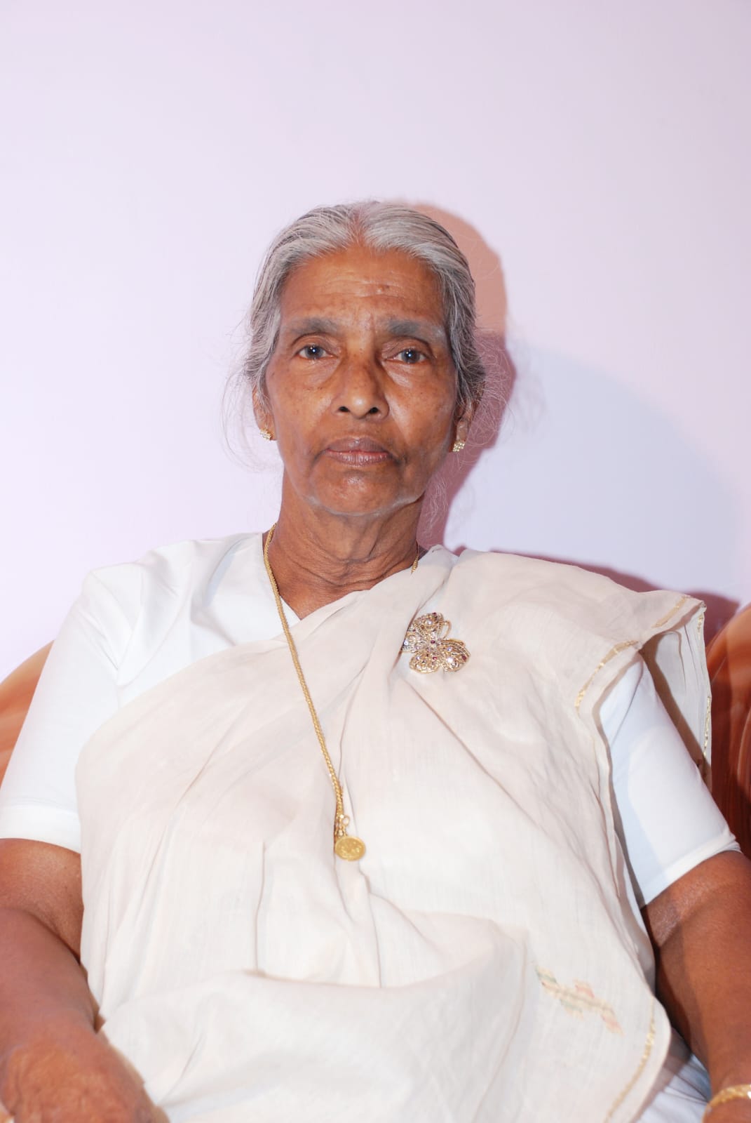 അന്നമ്മ ഏബ്രഹാം(93) 