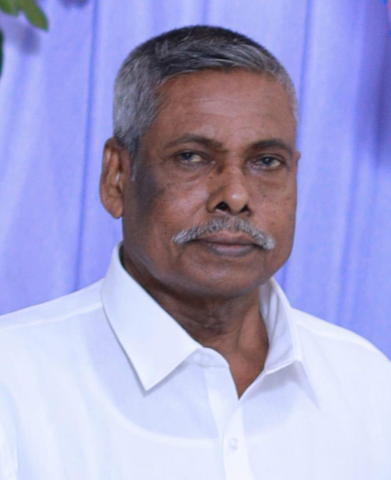 കെ.പി.എ മുന് വൈസ് പ്രസിഡന്റ് വിനു ക്രിസ്റ്റിയുടെ പിതാവ് .