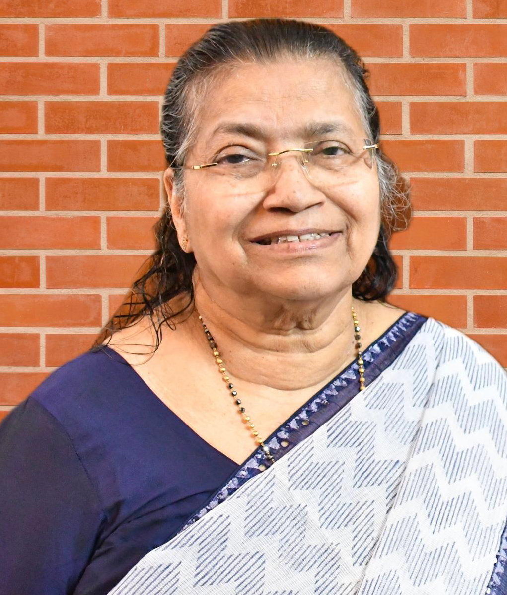 ഡോ. മാമ്മന്‍ സി. ജേക്കബ്ബിന്റെ സഹോദരി വല്‍സ കൊച്ചമ്മ