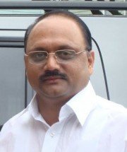 പ്രവാസികളെ മറന്നുപോയ പ്രവാസികാര്യ വകുപ്പ്‌ (ഷോളി കുമ്പിളുവേലി)