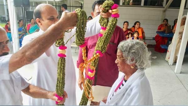 താമ്പ സേക്രഡ് ഹാര്‍ട്ട് ദേവാലയത്തില്‍ ഏലക്ക മാല ലേലം നടത്തപ്പെട്ടു