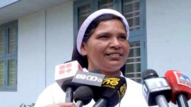 സിസ്റ്റര്‍ ലൂസിയും വിദൂഷകരും ചെയ്യുന്ന ദ്രോഹങ്ങള്‍ (ഒരു വിശ്വാസി)