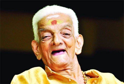 ഉണ്ണികൃഷ്ണൻ നമ്പൂതിരി ദീപ്തസ്മരണയാകുമ്പോൾ ഓർമ്മയുടെ തടാകക്കരയിൽ ഞാൻ: ജോൺ ബ്രിട്ടാസ്