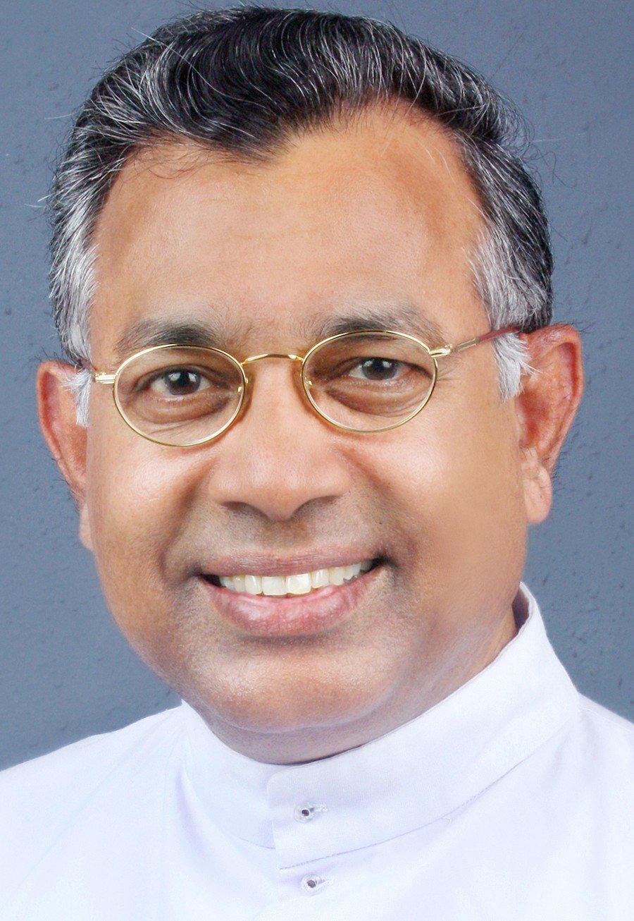 അജപാലനത്തിന്റെ നാല്പ്പതാണ്ട്; നിയോഗങ്ങളുടെ നാള്വഴികള് (ടാജ് മാത്യു)