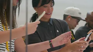 Apple’s $1,999 iPhone Duo Sells Out for Launch Day as Demand Tests Its Luxury Status Symbol Appeal