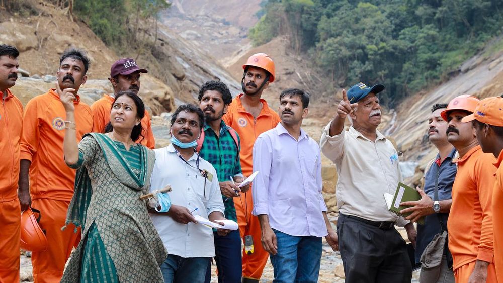 വയനാട്ടില്‍  ആയിരം അടി വീട് ഏഴരലക്ഷത്തിനു പണിയാമെന്നു നേര്‍ സാക്ഷി(കുര്യന്‍ പാമ്പാടി)