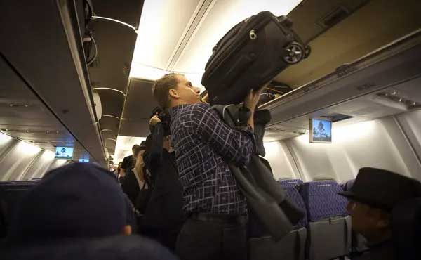 വിമാനയാത്രയിൽ കൈയിൽ കരുതാവുന്ന ലഗേജിന് കൂടുതൽ നിയന്ത്രണങ്ങൾ