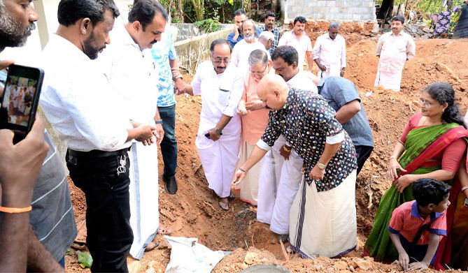 ഫോമാ ഹൗസിങ് പ്രോജക്ട്: പത്തനംതിട്ട ജില്ലയിലെ കല്ലൂപ്പാറയില്‍ ആദ്യ വീടിന്റെ തറക്കല്ലിട്ടു