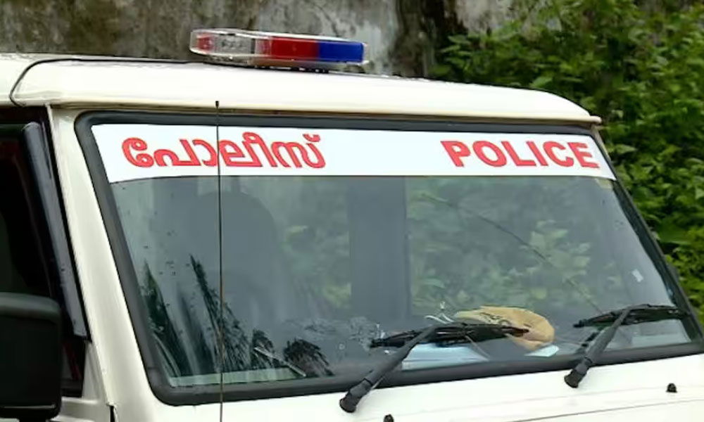 ഒരേ കളർ ഷർട്ട് വാങ്ങിയതിന്റെ പേരിൽ കോഴിക്കോട് യുവാക്കളുടെ തമ്മിൽ തല്ല്