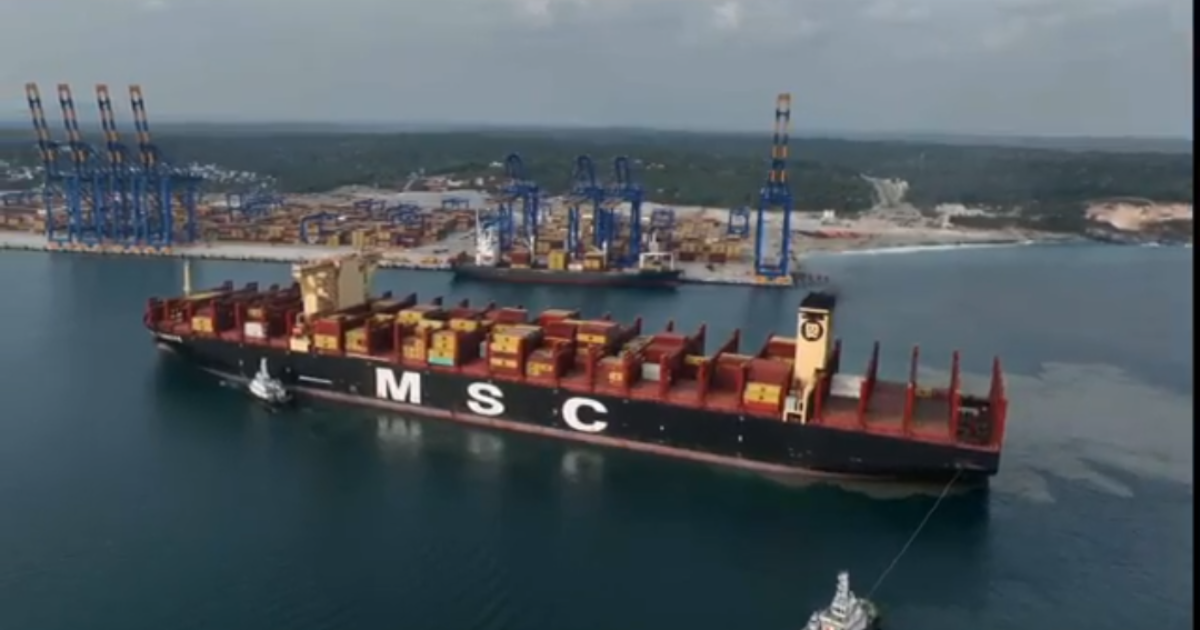 ലോകത്തെ ഏറ്റവും വലിയ കണ്ടെയ്നര് വാഹക കപ്പല് 'എംഎസ് സി തുര്ക്കി' സൗത്ത് ഏഷ്യയിൽ ആദ്യമായി വിഴിഞ്ഞത്ത് ; ചരിത്രമെഴുതി കേരളം