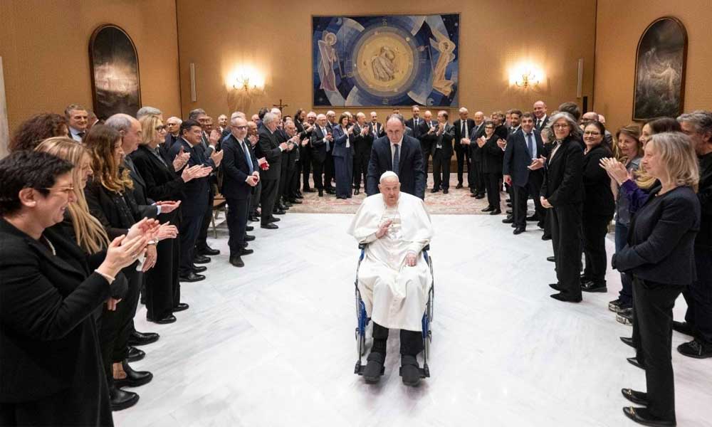 തന്റെ ജീവൻ സംരക്ഷിക്കാൻ പ്രയത്നിച്ചവർക്ക് കൂടിക്കാഴ്ചയനുവദിച്ച് ഫ്രാൻസിസ് പാപ്പാ