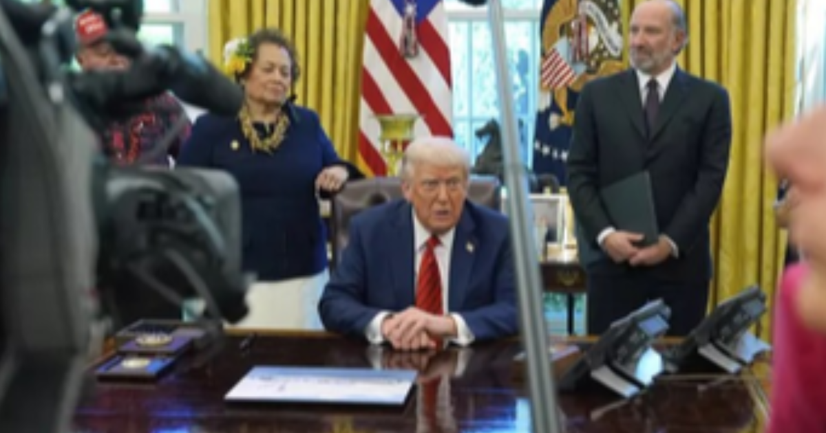 ഫെഡറൽ നിയമനങ്ങൾ മരവിപ്പിച്ചത് ട്രംപ് ജൂലൈ 15 വരെ നീട്ടി (പിപിഎം)