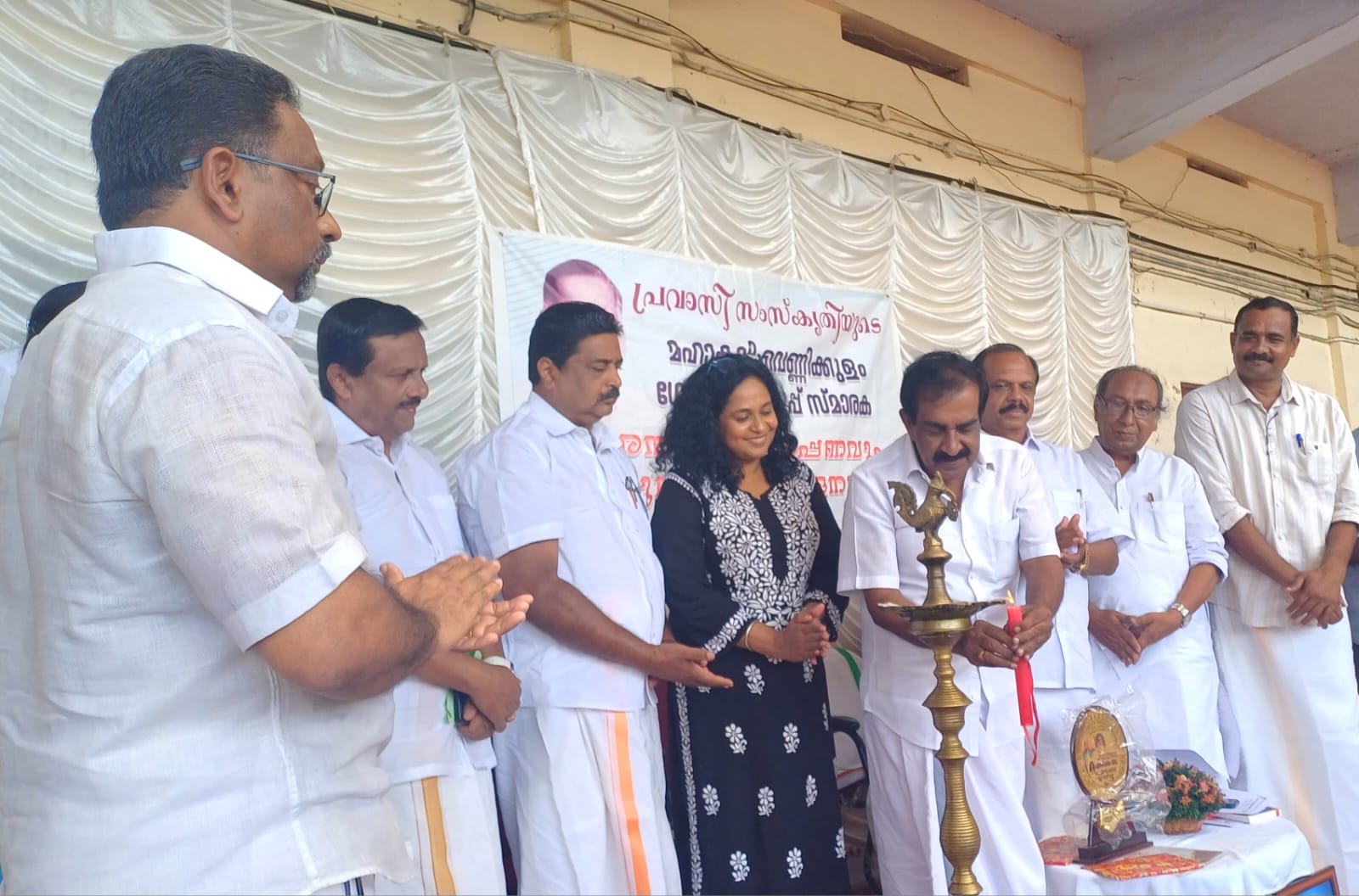 മഹാകവി വെണ്ണിക്കുളത്തിന്റെ സംഭാവനകള്‍ വലുത്. ഡോ. എന്‍ ജയരാജ്.