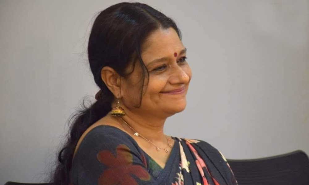 എന്തൊരു വല്ലാത്ത നെട്ടോട്ടമാണീ ജീവിതം (മിനി ബാബു)
