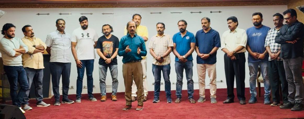 റിയാദ്: അഹമ്മദാബാദ് ആകാശ ദുരന്തത്തില്‍ റിയാദ് ടാക്കീസ്