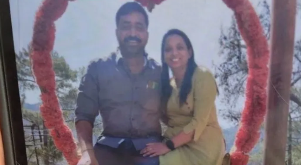 കോട്ടയത്ത് ദമ്പതികൾ മരിച്ച നിലയിൽ ; മൃതദേഹം കണ്ടെത്തിയത് കൈകള്‍ ടേപ്പ് ഉപയോഗിച്ച് കെട്ടിയരീതിയിൽ