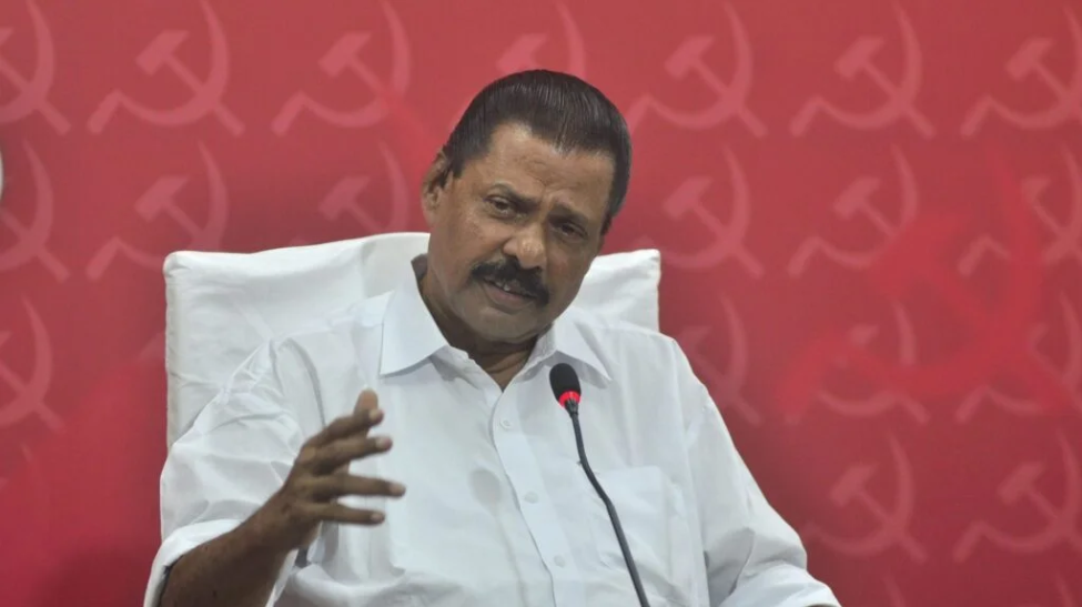 ‘കൂത്തുപറമ്പ് കേസിൽ റവാഡയെ കോടതി കുറ്റവിമുക്തൻ ആക്കിയതാണ്; CPIM സർക്കാർ തീരുമാനത്തിനൊപ്പം’; ന്യായികരണവുമായി എംവി ​ഗോവിന്ദൻ