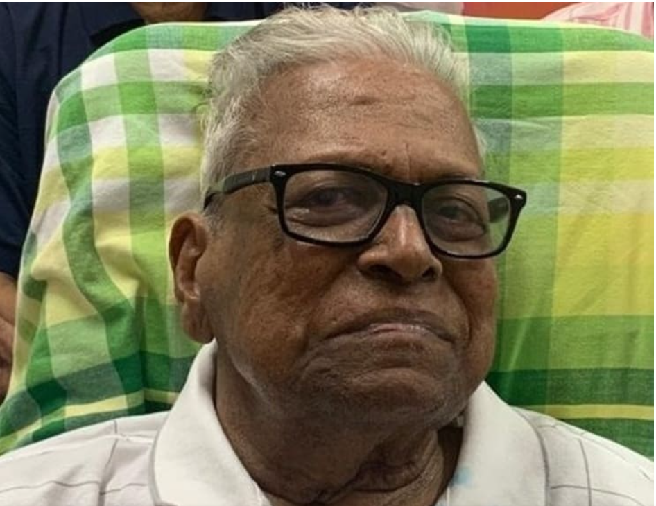 മുൻ മുഖ്യമന്ത്രി വി.എസ്. അച്യുതാനന്ദൻ്റെ ആരോഗ്യനില അതീവ ഗുരുതരം; മെഡിക്കൽ ബോർഡ് യോഗം ചേർന്നു