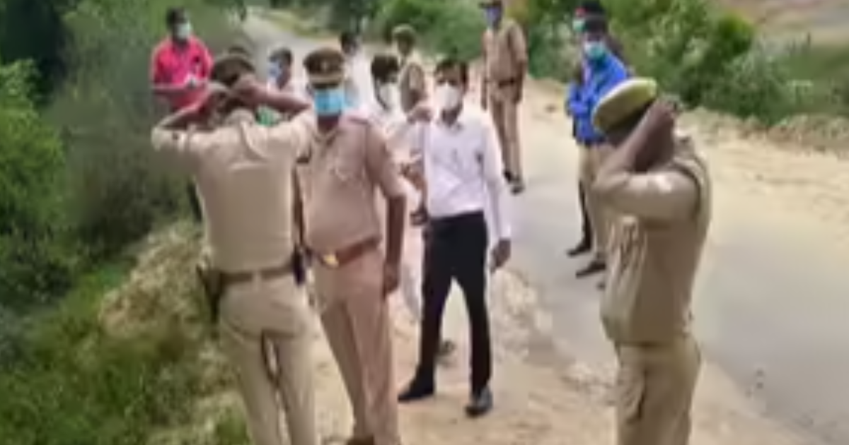 യുവതികളടക്കം  നൂറോളം പേരുടെ മൃതദേഹങ്ങൾ  രഹസ്യമായി മറവു ചെയ്തു;  ശുചീകരണ തൊഴിലാളിയുടെ  ഞെട്ടിക്കുന്ന വെളിപ്പെടുത്തലിൽ കർണാടക പോലീസ്  അന്വേഷണം 