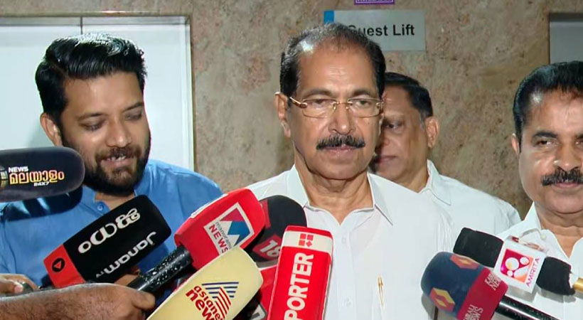 ഡോ. ഹാരിസ് ചിറയ്ക്കലിന് കാരണം കാണിക്കൽ നോട്ടീസ്; പ്രതികാര നടപടിയെന്ന് സണ്ണി ജോസഫ്