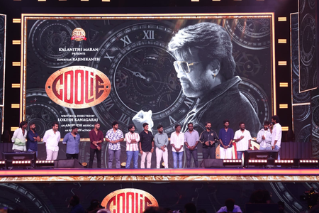 ‘കൂലി’ അഡ്വാൻസ് ബുക്കിങ്ങിൽ ഒരു മണിക്കൂറിൽ വിറ്റുപോയത് 64000 ടിക്കറ്റുകൾ!