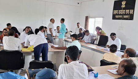 ബിഹാറില്‍ നീക്കം ചെയ്ത 65 ലക്ഷം വോട്ടര്‍മാരുടെ പട്ടിക പ്രസിദ്ധീകരിക്കണം, നീക്കിയതിന്  കാരണവും  വിശദീകരിക്കണം; തെരഞ്ഞെടുപ്പ് കമ്മീഷനോട് സുപ്രീം കോടതി