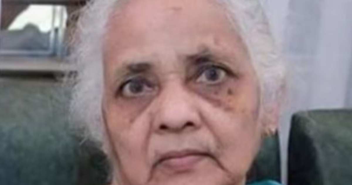 ഇടത് കൈയും കാലും  സ്വയം വെട്ടിമാറ്റി ആത്മഹത്യ ചെയ്ത് വയോധിക