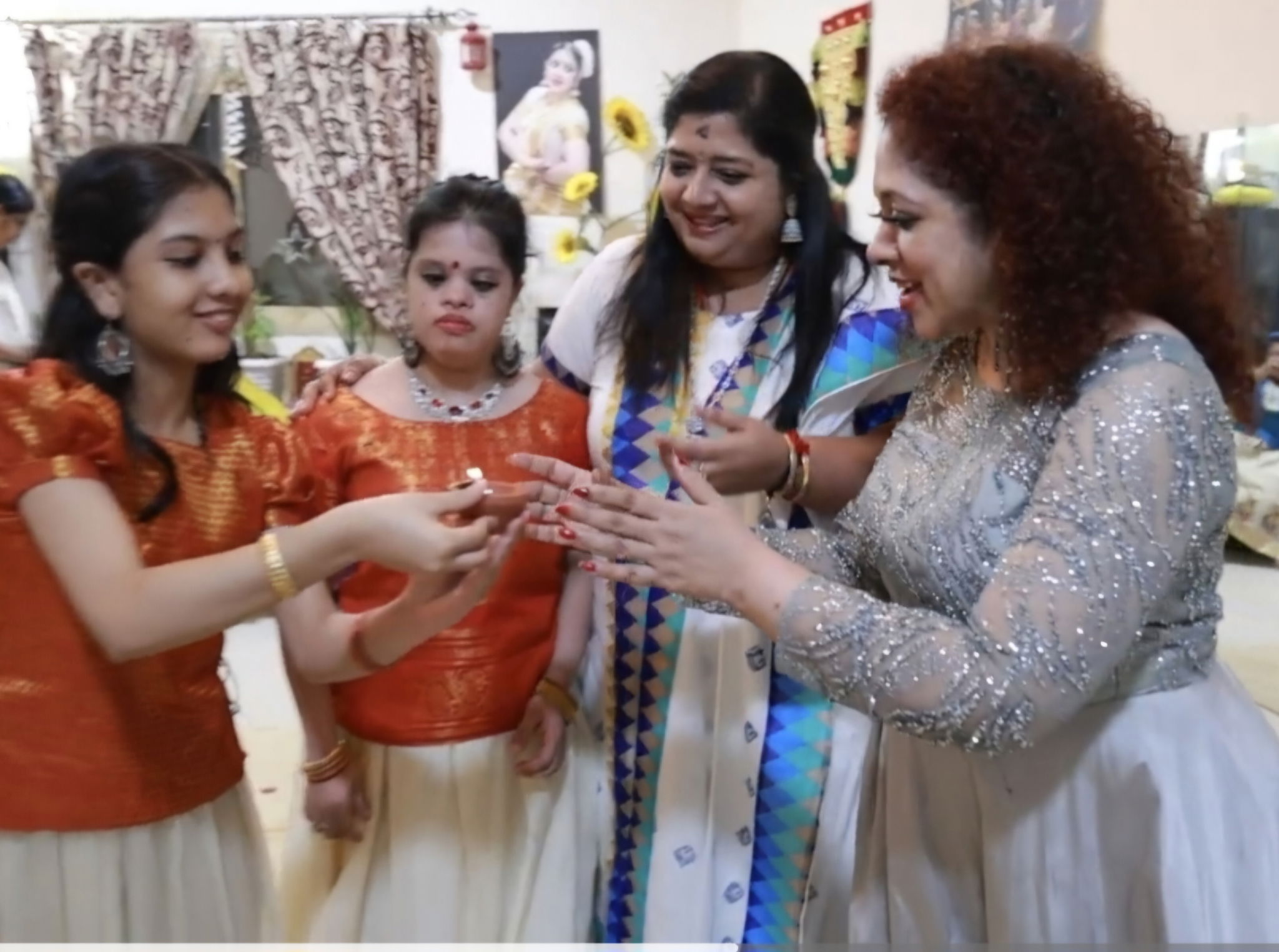 ചലച്ചിത്ര സംവിധായിക ഡോ. കൃഷ്ണ പ്രിയദർശൻ ഒരുക്കിയ കടലിനക്കരെ ഒരു ഓണം മ്യൂസിക്കൽ വീഡിയോ പുറത്ത്
