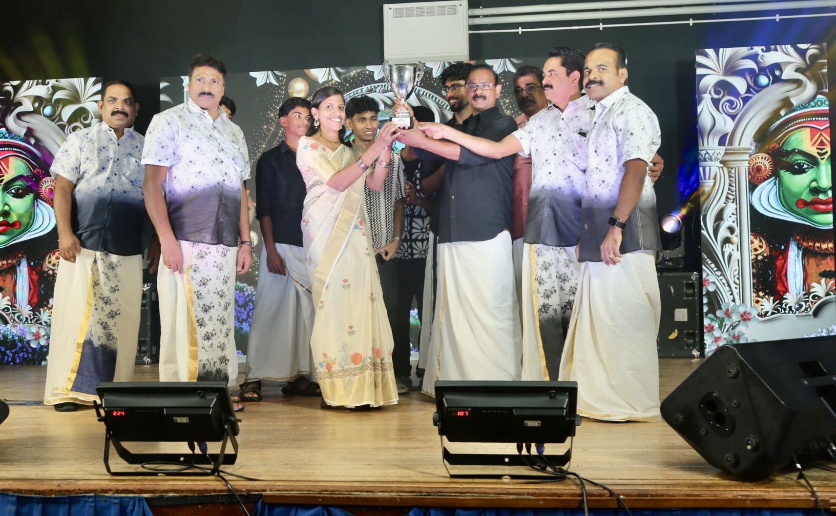 മാവേലിമന്നനെ വരവേല്ക്കാന് നാടന് കലകളും, ചെണ്ടമേളവും; 'സ്വീറ്റ് ഹോം കേരള' വെല്ക്കം ഡാന്സ്; കലാവസന്തവും, പോപ്പ് സോങ്ങും, തിരുവാതിരയും, ഗംഭീര ഓണസദ്യയും; ''സര്ഗ്ഗം പൊന്നോണം 2025'' വര്ണ്ണാഭമായി.