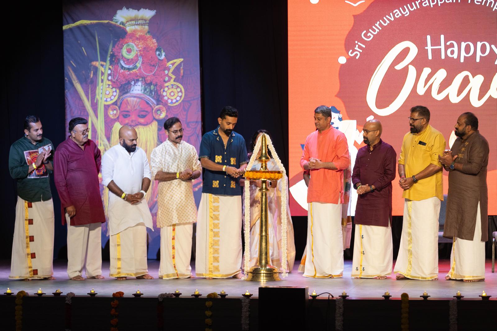 ഹ്യൂസ്റ്റൺ ശ്രീ ഗുരുവായൂരപ്പൻ ക്ഷേത്രത്തിലെ ഓണാഘോഷം റെക്കോർഡ് ജനപങ്കാളിത്തം കൊണ്ടും  ഹൃദ്യമായ കലാവിരുന്ന് കൊണ്ടും ശ്രദ്ധേയമായി