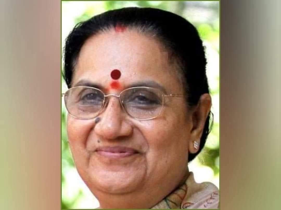 ഗായിക ഉഷാ രവി : ആർ. ഗോപാലകൃഷ്ണൻ