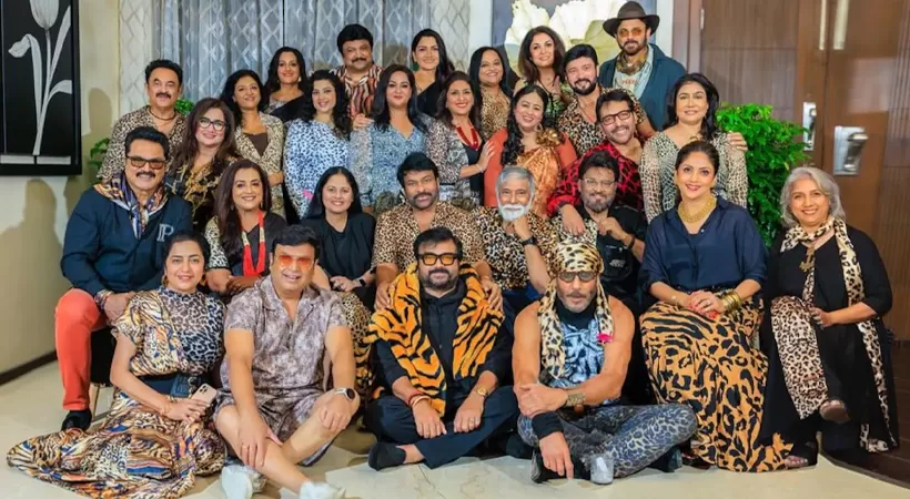 80-കളിലെ സൗഹൃദ കൂട്ടായ്മയുടെ പുതിയ ചിത്രങ്ങൾ ഏറ്റെടുത്ത് ആരാധകർ