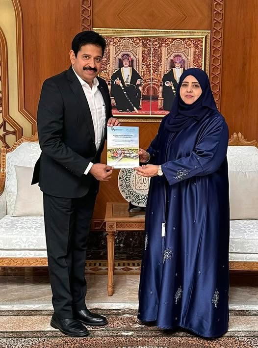 ഡിഫറന്റ് ആര്‍ട് സെന്റര്‍ മാതൃക നടപ്പിലാക്കുവാന്‍ ആഗ്രഹം പ്രകടിപ്പിച്ച് ഒമാന്‍ സാമൂഹിക വികസന മന്ത്രി