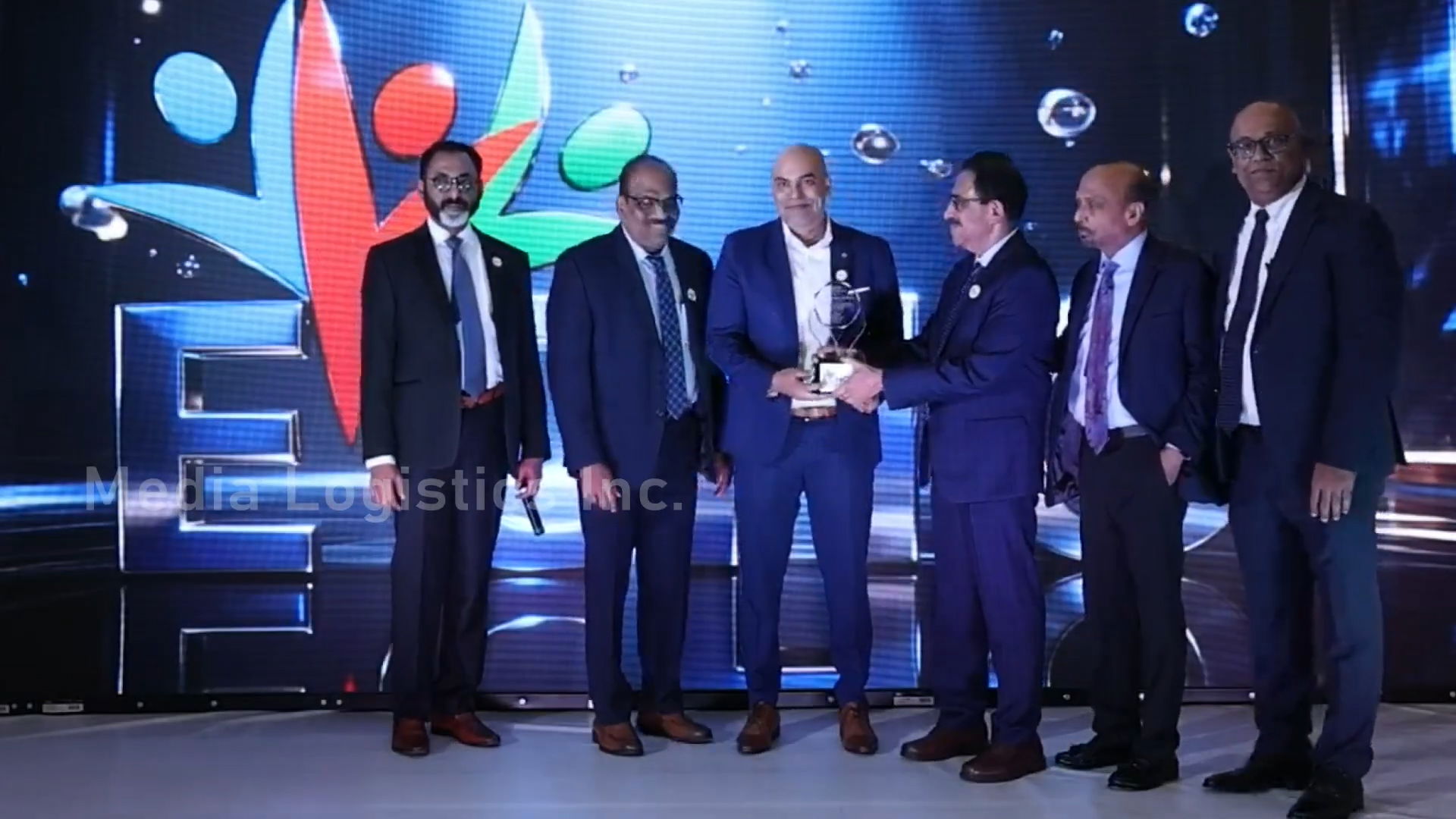 അമേരിക്കൻ ന്യൂസ് വീക്ക് : 'എക്കോ ഹ്യുമാനിറ്റേറിയൻ അവാർഡ്-2025' ഡോ. ബേബി സാം ശാമുവേലിന് 