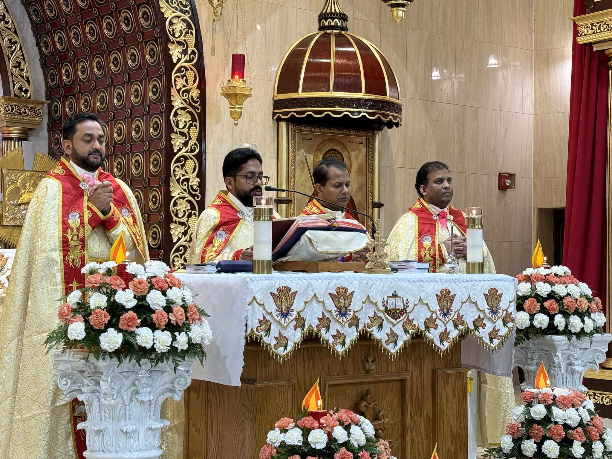 ചിക്കാഗോ സെന്റ് മേരീസ് ക്നാനായ കത്തോലിക്കാ ഇടവകയില് നാല്പതുമണിക്കൂര് ആരാധന ഭക്തിനിര്ഭരമായി