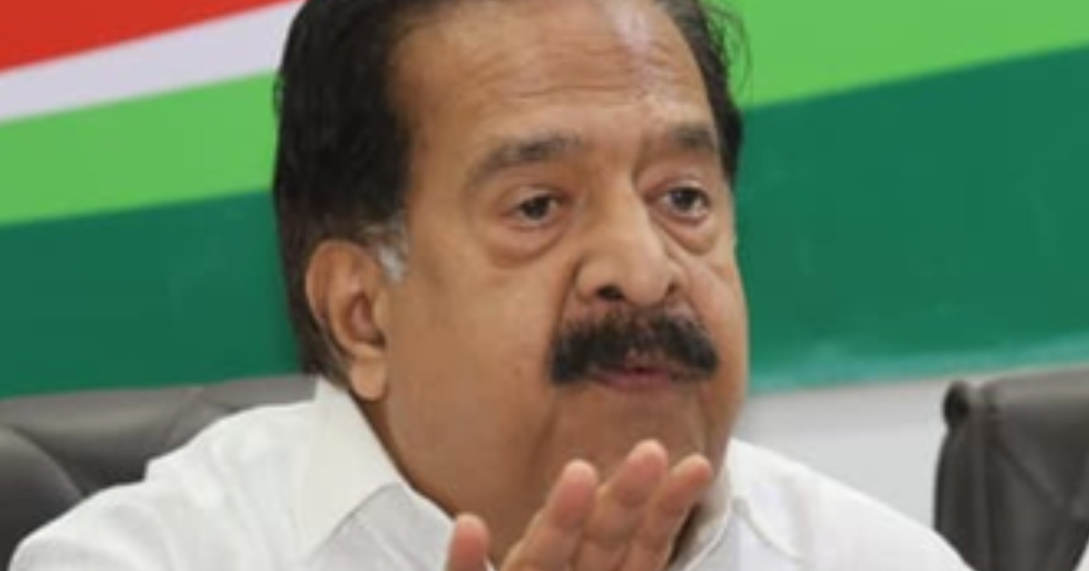 ശബരിമല സ്വര്ണക്കൊള്ള: എസ് ഐ ടിക്ക് മൊഴി നല്കി രമേശ് ചെന്നിത്തല