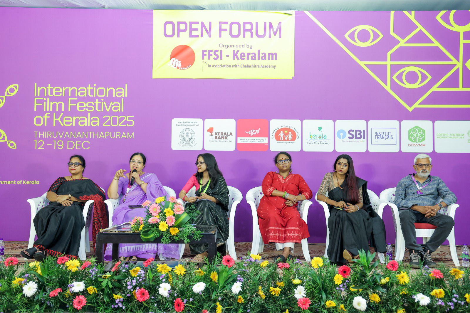 ചലച്ചിത്ര വിജയങ്ങളുടെ ക്രെഡിറ്റിൽ സ്ത്രീ-പുരുഷ വിവേചനം: ഓപ്പൺ ഫോറത്തിൽ വിമർശനം