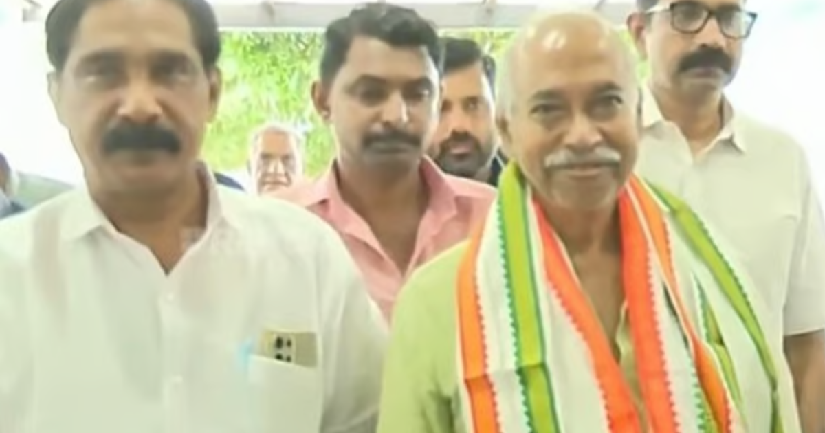 'തെറ്റുകള് തിരുത്തുന്നതാണ് കമ്മ്യൂണിസ്റ്റ് പാര്ട്ടിയുടെ രീതി, തെറ്റു ചെയ്യുന്നവരെ സംരക്ഷിക്കലല്ല' :വി. കുഞ്ഞികൃഷ്ണന് കണ്ണൂര് ഡിസിസി ഓഫീസില് സ്വീകരണം