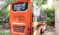  ഡല്‍ഹിയില്‍ ബസിനുള്ളില്‍ യുവതിയെ കൂട്ടബലാത്സംഗം ചെയ്തു ; ഡ്രൈവറും കണ്ടക്ടറും അറസ്റ്റില്‍