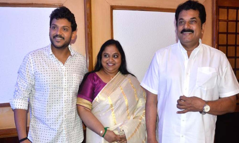 എന്റെ രണ്ട് മക്കള്ക്കൊപ്പം ജീവിതം അനുഭവിച്ചറിയാന് അവസരം നല്കിയതിന് നന്ദി; മാതൃദിനത്തില് മുകേഷിന് നന്ദിപറഞ്ഞ് സരിത