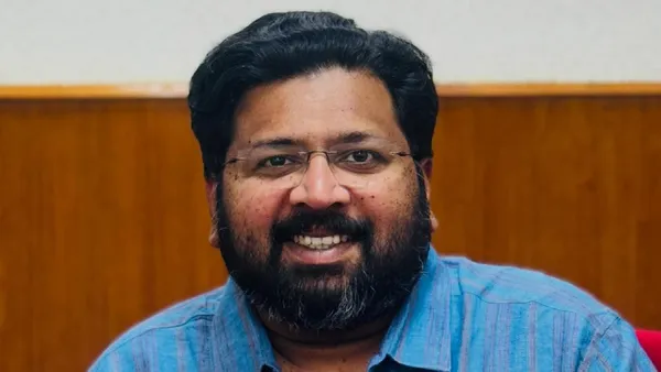 ആ വാര്‍ത്ത കണ്ട് പലരും വിളിച്ചു, ഇത്തരം ചര്‍ച്ചകള്‍ നടന്നിട്ടില്ല; പദവി ലക്ഷ്യമല്ലന്ന് ശബരീനാഥന്‍