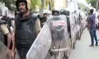 പ്രതികളെ ഹാജരാക്കാം : സിപിഎം നേതാക്കളുടെ ഉറപ്പില്‍ പോലീസ് പിന്മാറി