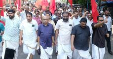 റിയാസിന്റെ വീട്ടിലെ ഇഡി റെയ്ഡ്; സിപിഎം ജില്ലാ സെക്രട്ടറി ഉള്‍പ്പടെ 57 പേര്‍ക്കെതിരെ കേസ്