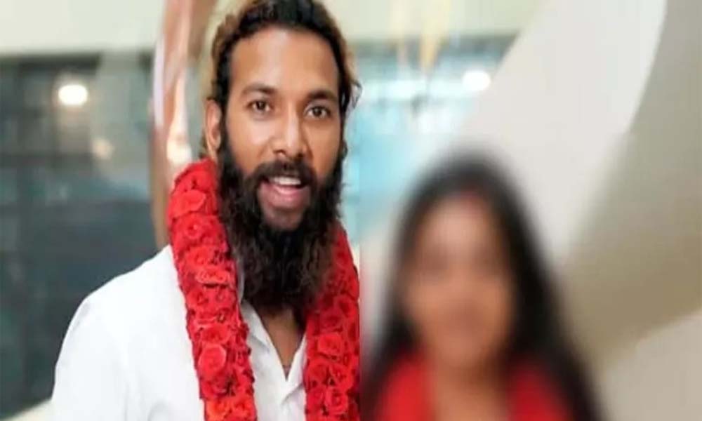 കുംഭമേള വൈറല്‍ പെണ്‍കുട്ടിയുടെ വിവാഹം; യുവാവിന്റെ അറസ്റ്റ് ഒരുമാസത്തേക്ക് തടഞ്ഞ് കേരള ഹൈക്കോടതി