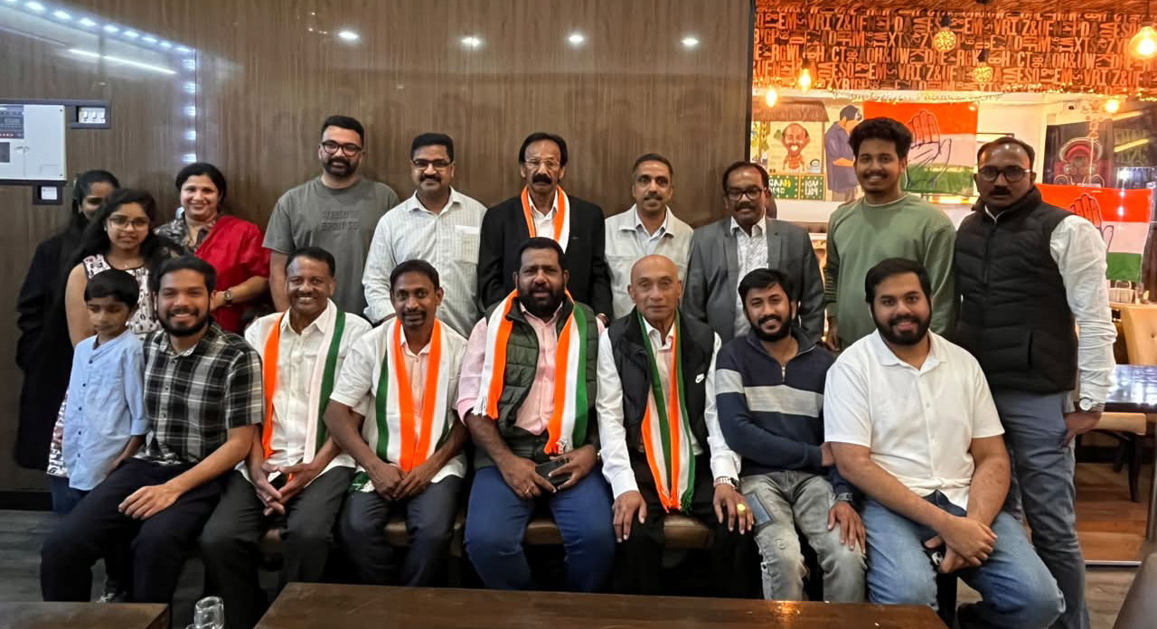 ഐഒസി (യുകെ കേരള ചാപ്റ്റര്) ഈസ്റ്റ് ലണ്ടന് യൂണിറ്റ് സംഘടിപ്പിച്ച സലിം കുമാര് അനുസ്മരണവും കെപിസിസി ജനറല് സെക്രെട്ടറി സൈമണ് അലക്സ് പങ്കെടുത്ത മുഖാമുഖം പരിപാടിയും ശ്രദ്ധേയമായി.