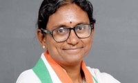 മീനാക്ഷി നടരാജന് തിരിച്ചടി: ഇടപെടുന്നതില്‍ പരിമിതിയുണ്ടെന്നും അധികാരം തിരഞ്ഞെടുപ്പ് കമ്മീഷനാണെന്നും  സുപ്രീംകോടതി