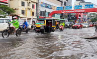 സംസ്ഥാനത്ത്  കാലവർഷം  കടുക്കുന്നു: വീണ്ടും മഴ മുന്നറിയിപ്പ്