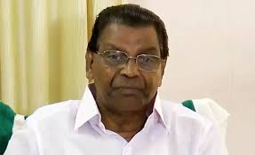  ഉല്ലാസയാത്ര നടത്തുന്നതു പോലെ സഭയുടെ നടുവിലൂടെ തോന്നുംപടി നടക്കരുത്; എംഎൽഎമാർക്ക് തിരുവഞ്ചൂരിന്‍റെ താക്കീത് 