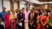 കോടതി വിധിക്ക് പിന്നാലെ വീണ്ടും സത്യപ്രതിജ്ഞ ചെയ്ത് ബിജെപി കൗണ്‍സിലര്‍മാര്‍