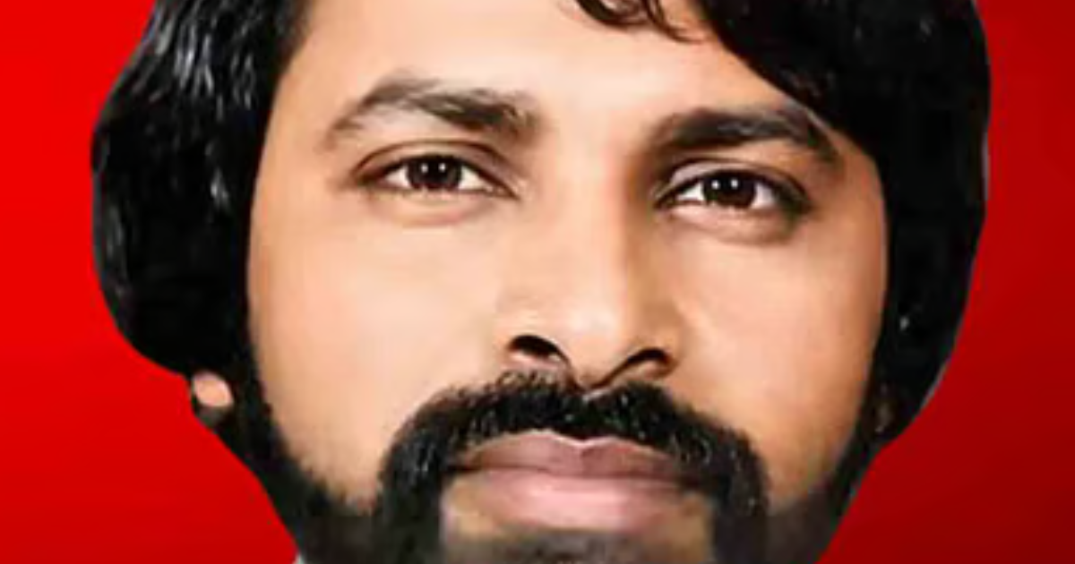 സുകുമാരക്കുറുപ്പിനെ നാടുവിടാന് സഹായിച്ചത് കോണ്ഗ്രസ് നേതാവ്; കൊല്ലം റെയില്വേ സ്റ്റേഷനില് ഇറക്കി വിട്ടെന്ന് ടാക്സി ഡ്രൈവര്